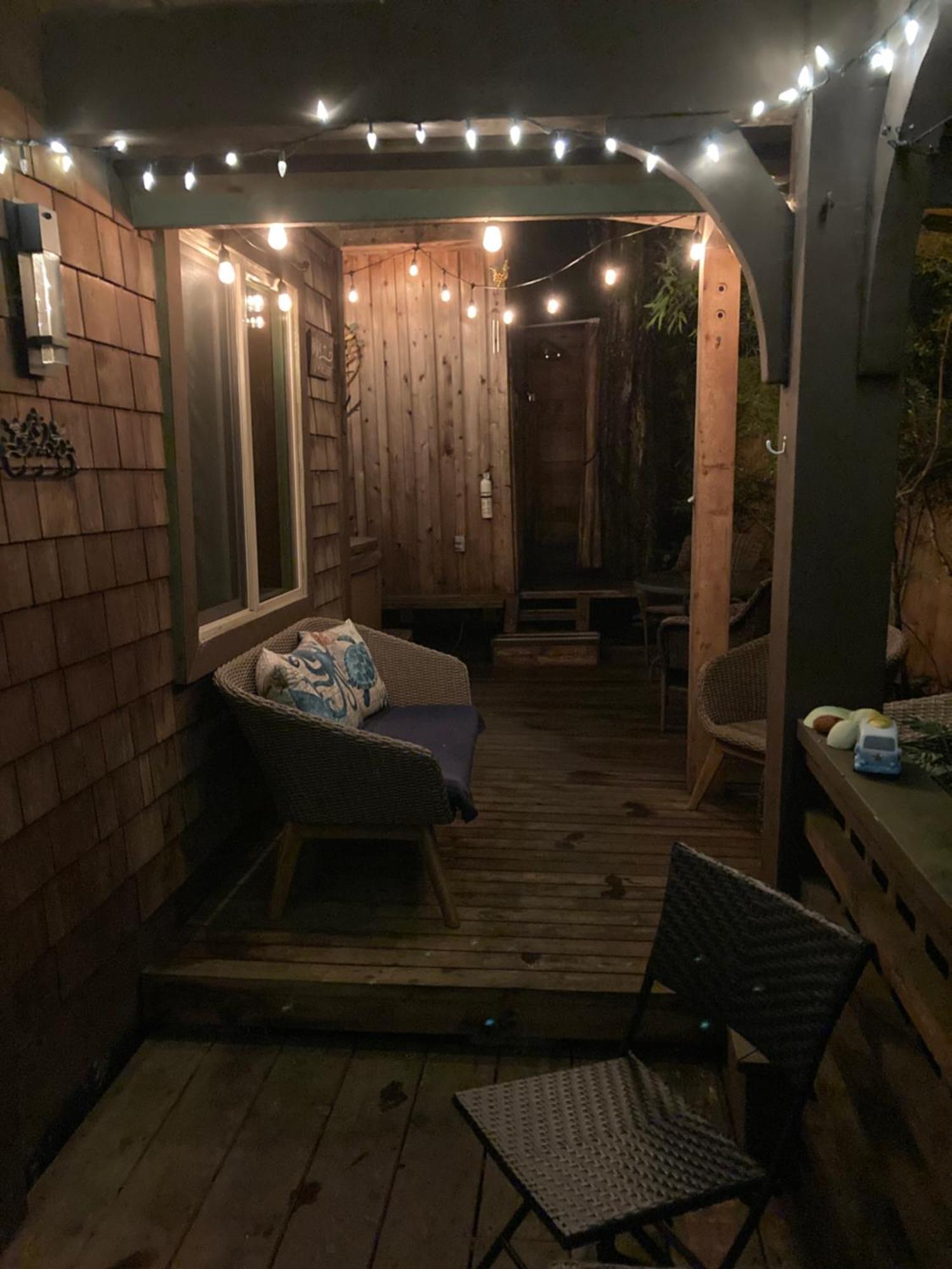 Forest Sweet Retreat Hot Tub & Wood Fired Sauna Ucluelet Exterior photo